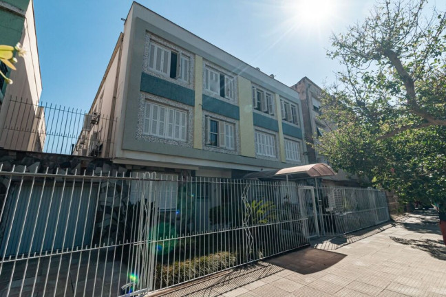 Imagem Apartamento com 4 Quartos à Venda, 104 m² em Menino Deus - Porto Alegre Imagem Apartamento com 4 Quartos à Venda, 104 m² em Menino Deus - Porto Alegre