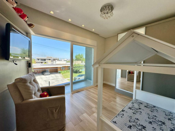 Imagem Casa com 4 Quartos à Venda, em -- - Capao Da Canoa Imagem Casa com 4 Quartos à Venda, em -- - Capao Da Canoa