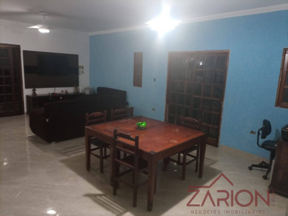 Imagem Casa com 3 Quartos à Venda, 250 m² em Parque São Luís - Taubaté