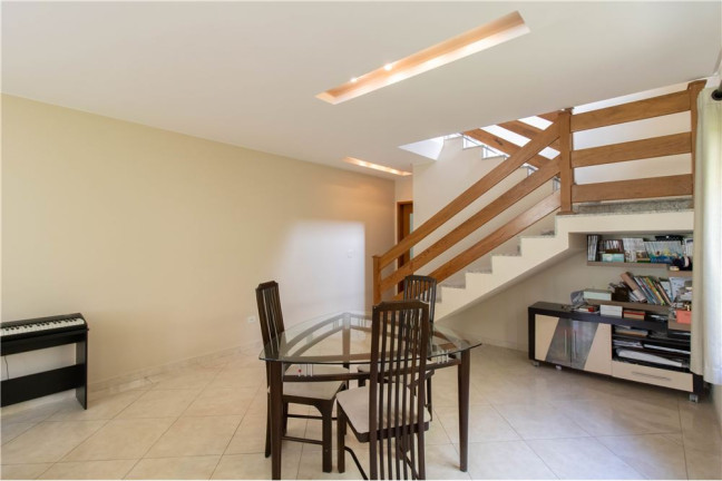 Imagem Sobrado com 3 Quartos à Venda, 145 m² em Vila Rosália - Guarulhos Imagem Sobrado com 3 Quartos à Venda, 145 m² em Vila Rosália - Guarulhos