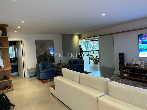 Apartamento com 3 Quartos à Venda, 189 m² em Vila Romana - São Paulo
