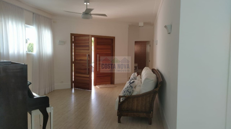 Imagem Casa com 5 Quartos à Venda, 270 m² Imagem Casa com 5 Quartos à Venda, 270 m²