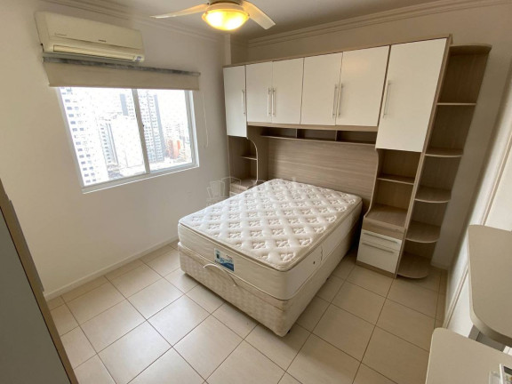 Imagem Apartamento com 3 Quartos para Alugar, 131 m² em Centro - Balneário Camboriú