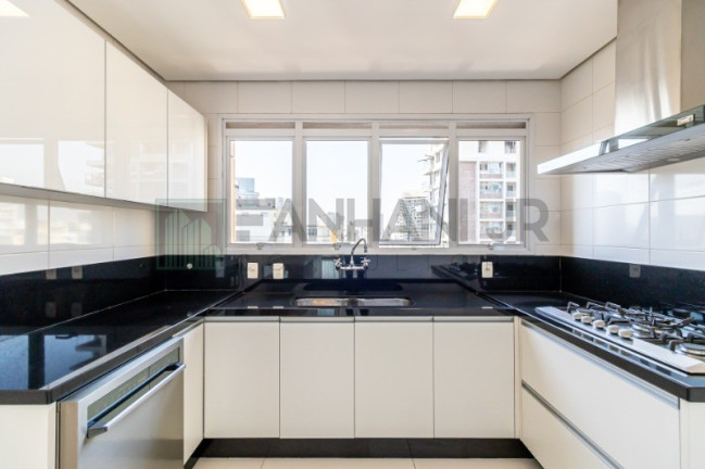 Imagem Imóvel com 4 Quartos à Venda, 310 m² em Vila Nova Conceição - São Paulo