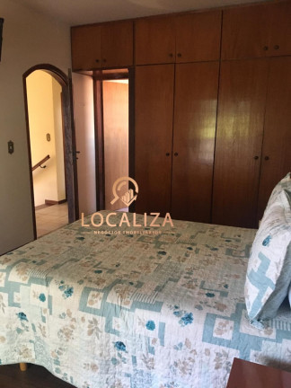 Imagem Casa com 5 Quartos à Venda, 230 m² em Santana - São José Dos Campos Imagem Casa com 5 Quartos à Venda, 230 m² em Santana - São José Dos Campos