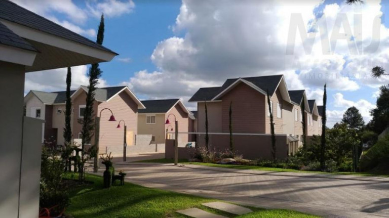 Imagem Casa com 2 Quartos à Venda, 106 m² em Centro - Canela Imagem Casa com 2 Quartos à Venda, 106 m² em Centro - Canela