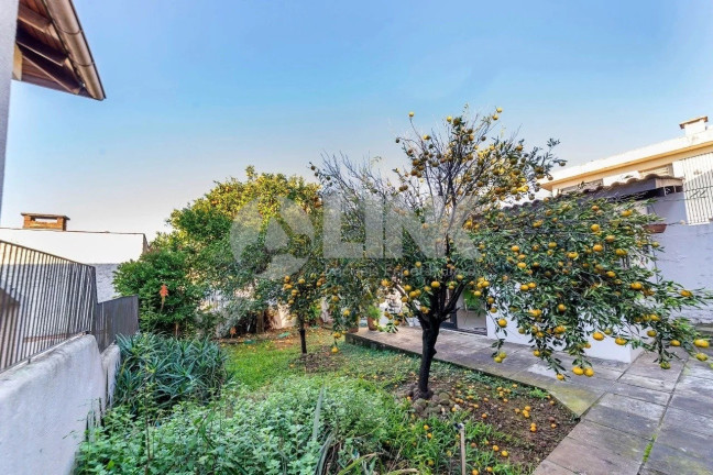 Imagem Casa com 3 Quartos à Venda, 231 m² em Três Figueiras - Porto Alegre