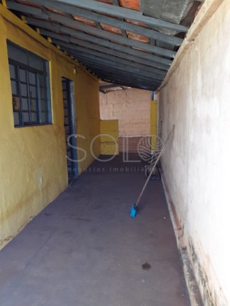 Imagem Casa com 2 Quartos à Venda, 200 m² em Jardim Roberto Selmi Dei - Araraquara Imagem Casa com 2 Quartos à Venda, 200 m² em Jardim Roberto Selmi Dei - Araraquara