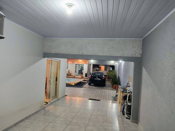 Imagem Casa com 2 Quartos à Venda, 360 m² em Cuiabá Imagem Casa com 2 Quartos à Venda, 360 m² em Cuiabá