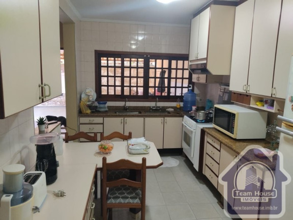 Imagem Sobrado com 3 Quartos à Venda, 244 m² em Vila Lavínia - Mogi Das Cruzes Imagem Sobrado com 3 Quartos à Venda, 244 m² em Vila Lavínia - Mogi Das Cruzes