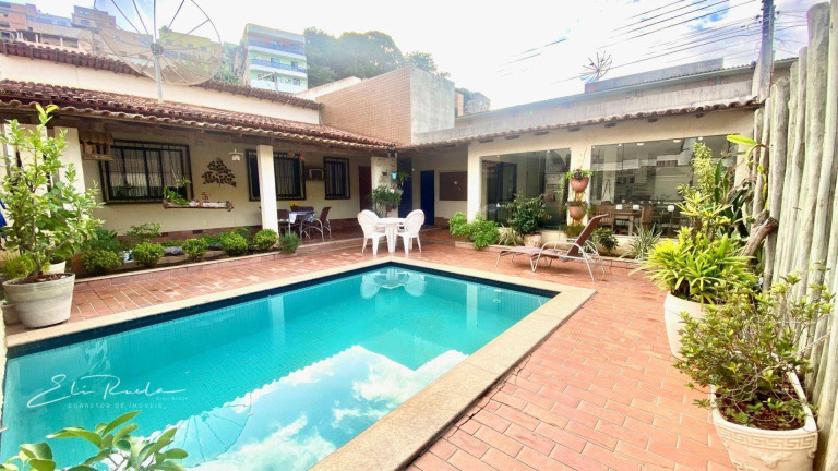 Imagem Casa com 3 Quartos à Venda, 300 m² em Santa Mônica - Colatina Imagem Casa com 3 Quartos à Venda, 300 m² em Santa Mônica - Colatina