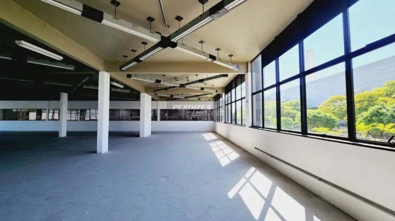 Imagem Imóvel Comercial à Venda ou Locação, 3.601 m² em Parque Industrial Tomas Edson - São Paulo Imagem Imóvel Comercial à Venda ou Locação, 3.601 m² em Parque Industrial Tomas Edson - São Paulo