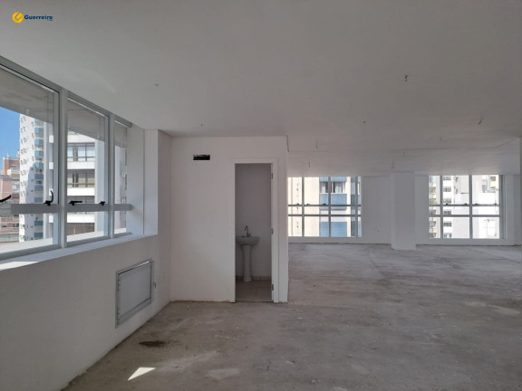 Imagem Sala Comercial à Venda, 303 m² em Centro - Florianópolis Imagem Sala Comercial à Venda, 303 m² em Centro - Florianópolis