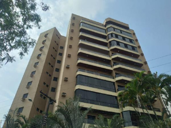 Apartamento com 3 Quartos à Venda, 77 m² em Enseada - Guaruja