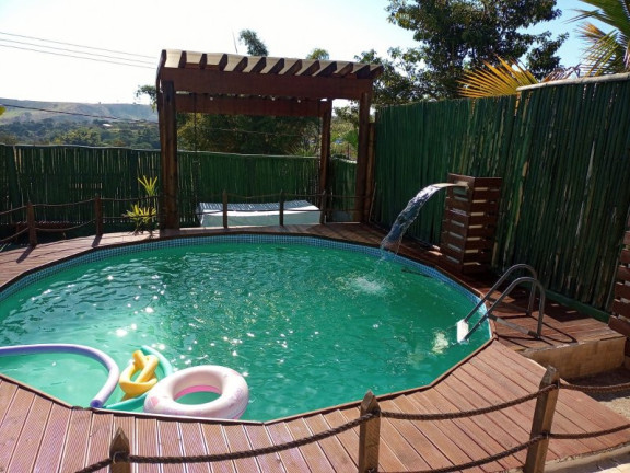 Imóvel com 2 Quartos à Venda, 304 m² em Loteamento Chácaras Ingrid - Taubaté