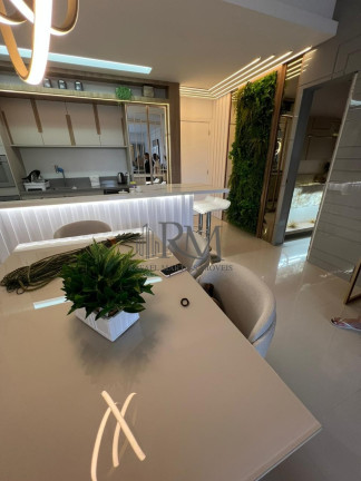 Imagem Apartamento com 3 Quartos à Venda, 103 m² em Jurerê Internacional - Florianópolis Imagem Apartamento com 3 Quartos à Venda, 103 m² em Jurerê Internacional - Florianópolis