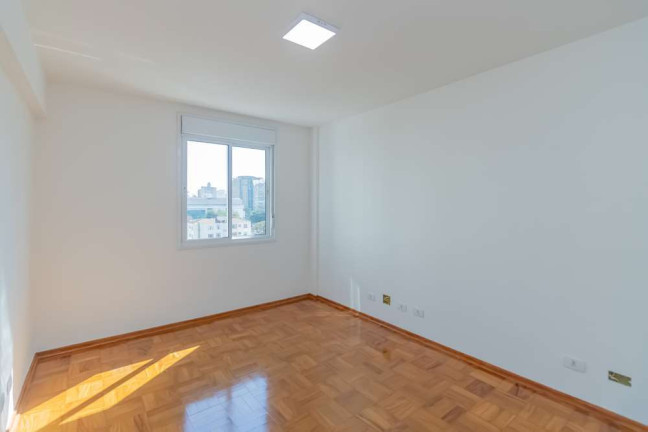 Apartamento com 3 Quartos à Venda, 105 m² em Moema - São Paulo