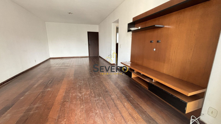 Imagem Apartamento com 3 Quartos à Venda, 130 m² em Icaraí - Niterói