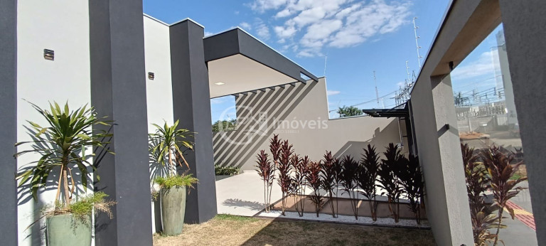 Imagem Casa com 3 Quartos à Venda, 128 m² em Bairro Seminário - Campo Grande Imagem Casa com 3 Quartos à Venda, 128 m² em Bairro Seminário - Campo Grande