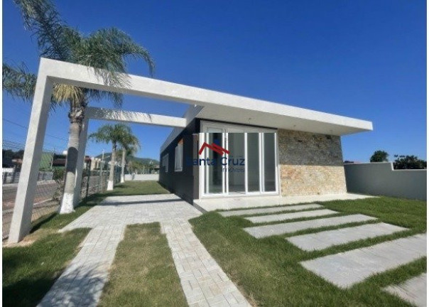 Imagem Casa com 3 Quartos à Venda, 375 m² em São João Do Rio Vermelho - Florianópolis Imagem Casa com 3 Quartos à Venda, 375 m² em São João Do Rio Vermelho - Florianópolis