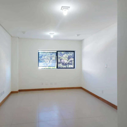 Sala Comercial para Alugar, 27 m² em Pitangueiras - Lauro De Freitas