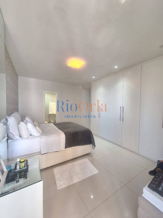 Imagem Apartamento com 4 Quartos à Venda, 180 m² em Barra Da Tijuca - Rio De Janeiro