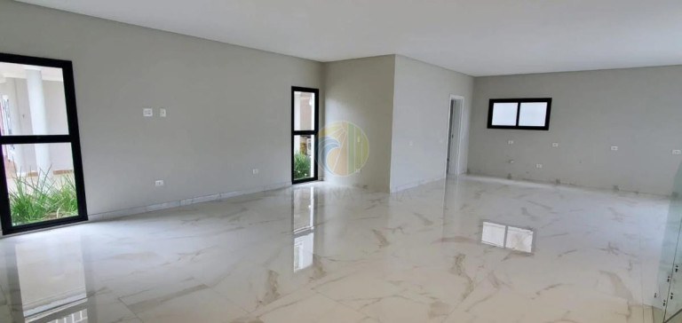 Imagem Casa com 4 Quartos à Venda, 250 m² em Barra - Balneário Camboriú Imagem Casa com 4 Quartos à Venda, 250 m² em Barra - Balneário Camboriú
