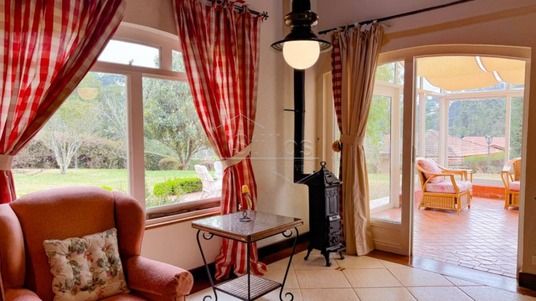 Imagem Casa com 5 Quartos à Venda, 1.230 m² em Jardim Embaixador Imagem Casa com 5 Quartos à Venda, 1.230 m² em Jardim Embaixador