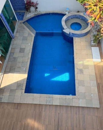 Imagem Casa com 7 Quartos à Venda, 378 m² em Itaipu - Niterói Imagem Casa com 7 Quartos à Venda, 378 m² em Itaipu - Niterói