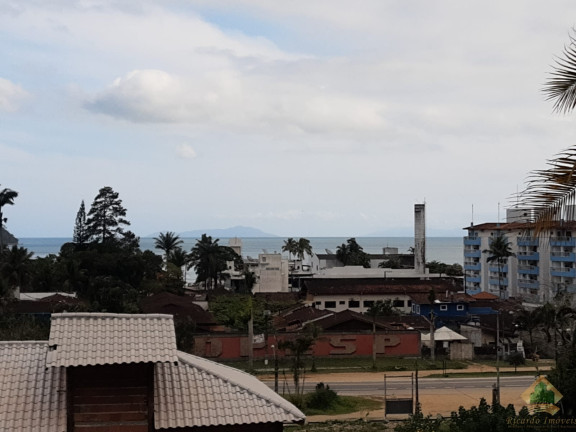 Imóvel Comercial à Venda, 372 m² em Enseada - Ubatuba