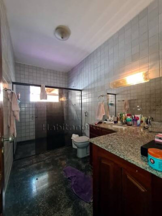 Imagem Casa com 6 Quartos à Venda, em Manaus Imagem Casa com 6 Quartos à Venda, em Manaus