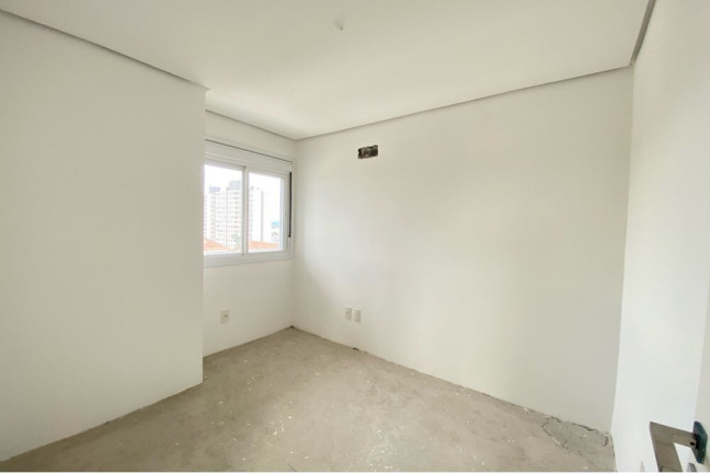 Imagem Imóvel com 3 Quartos à Venda, 76 m² em São João - Porto Alegre Imagem Imóvel com 3 Quartos à Venda, 76 m² em São João - Porto Alegre