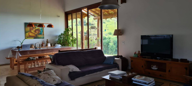 Imagem Chácara com 3 Quartos à Venda, 24.000 m² em Pedra Bela Imagem Chácara com 3 Quartos à Venda, 24.000 m² em Pedra Bela