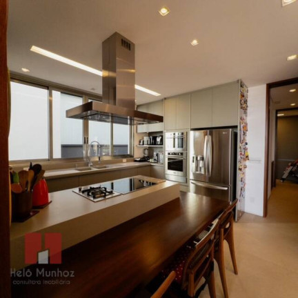 Imagem Casa com 4 Quartos para Alugar, 525 m² em Tamboré - Santana De Parnaíba Imagem Casa com 4 Quartos para Alugar, 525 m² em Tamboré - Santana De Parnaíba