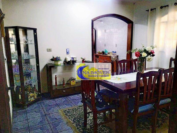 Sobrado com 3 Quartos à Venda, 200 m² em Vila Palmares - Santo André