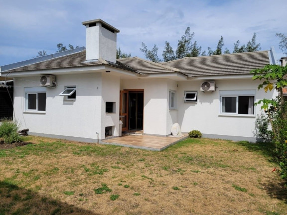 Imagem Casa com 3 Quartos à Venda, 114 m² em Nova Tramandai - Tramandaí