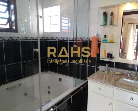 Imagem Casa com 4 Quartos à Venda, 261 m² em América - Joinville