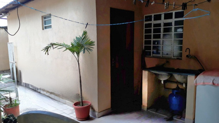 Imagem Casa com 3 Quartos à Venda, 360 m² em Parque 10 De Novembro - Manaus Imagem Casa com 3 Quartos à Venda, 360 m² em Parque 10 De Novembro - Manaus