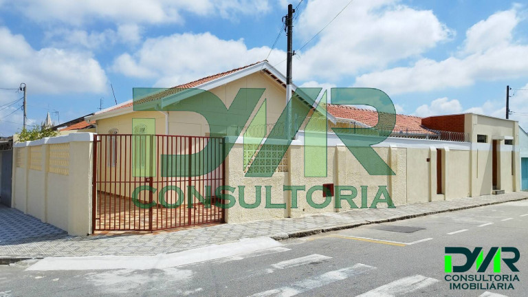 Imóvel Comercial à Venda, 245 m² em Centro - Taubaté