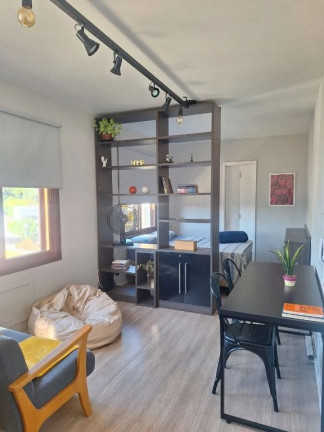 Imagem Imóvel com 1 Quarto à Venda, 32 m² em Azenha - Porto Alegre Imagem Imóvel com 1 Quarto à Venda, 32 m² em Azenha - Porto Alegre