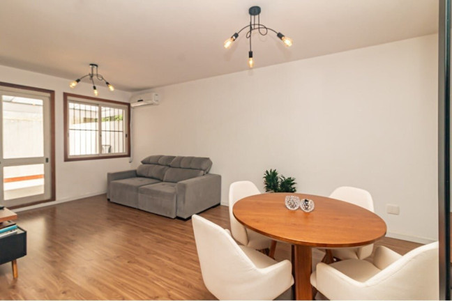 Imagem Apartamento com 2 Quartos à Venda, 77 m² em Petrópolis - Porto Alegre