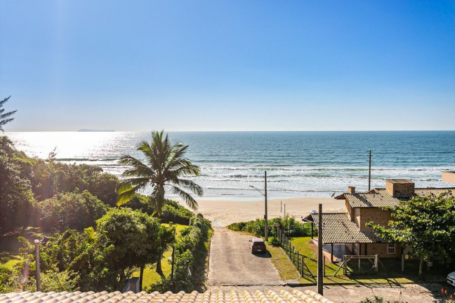 Imagem Casa com 5 Quartos à Venda, 220 m² em Morrinhos - Garopaba Imagem Casa com 5 Quartos à Venda, 220 m² em Morrinhos - Garopaba