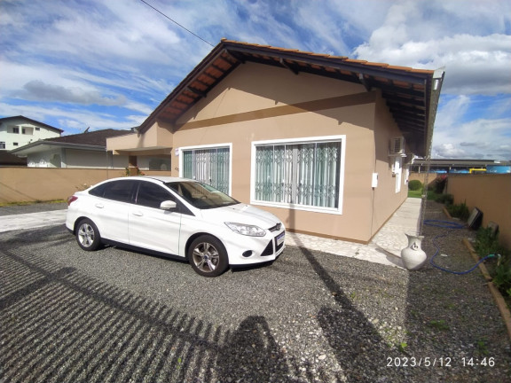 Imagem Casa com 3 Quartos à Venda, 187 m² em Bom Retiro - Joinville