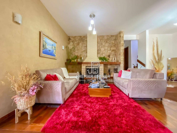 Imagem Casa com 4 Quartos à Venda, 199 m² em Granja Guarani - Teresópolis Imagem Casa com 4 Quartos à Venda, 199 m² em Granja Guarani - Teresópolis