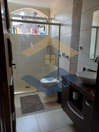 Imagem Casa com 3 Quartos à Venda, 336 m² em Vila Galvão - Jundiaí