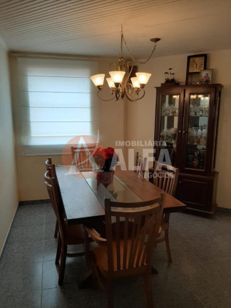 Imagem Casa com 4 Quartos à Venda, 457 m² em Chácara Dos Junqueiras - Carapicuíba Imagem Casa com 4 Quartos à Venda, 457 m² em Chácara Dos Junqueiras - Carapicuíba