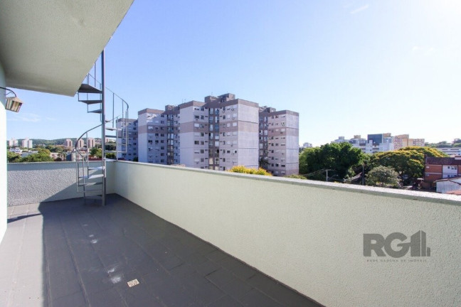 Imagem Imóvel com 2 Quartos à Venda, 110 m² em Camaquã - Porto Alegre Imagem Imóvel com 2 Quartos à Venda, 110 m² em Camaquã - Porto Alegre