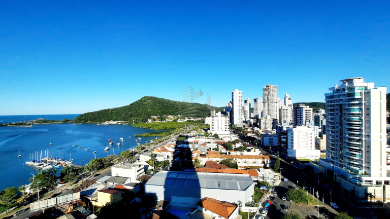 Imagem Apartamento com 3 Quartos à Venda, 140 m² em Fazenda - Itajaí Imagem Apartamento com 3 Quartos à Venda, 140 m² em Fazenda - Itajaí