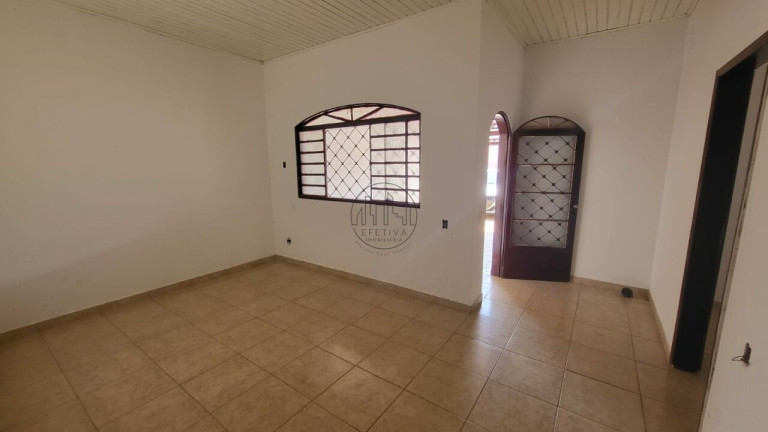 Imagem Casa com 3 Quartos à Venda, 130 m² em Samambaia Sul (samambaia) - Brasília Imagem Casa com 3 Quartos à Venda, 130 m² em Samambaia Sul (samambaia) - Brasília