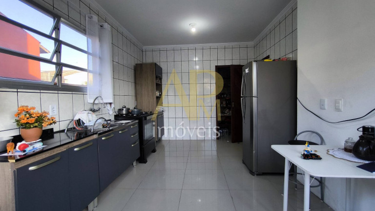 Imagem Casa com 3 Quartos à Venda, 300 m² em Praia João Rosa - Biguaçu Imagem Casa com 3 Quartos à Venda, 300 m² em Praia João Rosa - Biguaçu